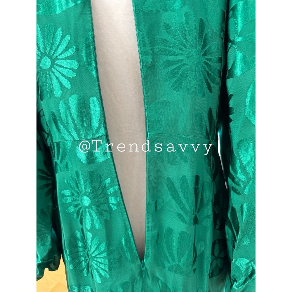 ANTHROPOLOGIE Farm Rio Green Floral Jacquard V-Neck Maxi Dress Petite MP NWT - Picture 13 of 17